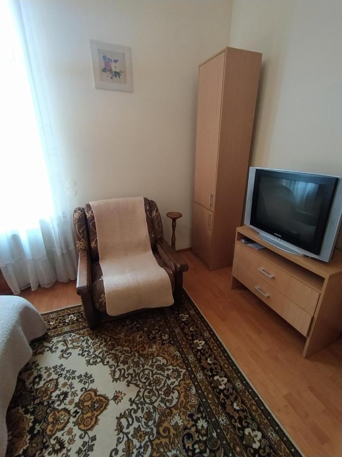 Lviv Rest Zelena Apartment ภายนอก รูปภาพ